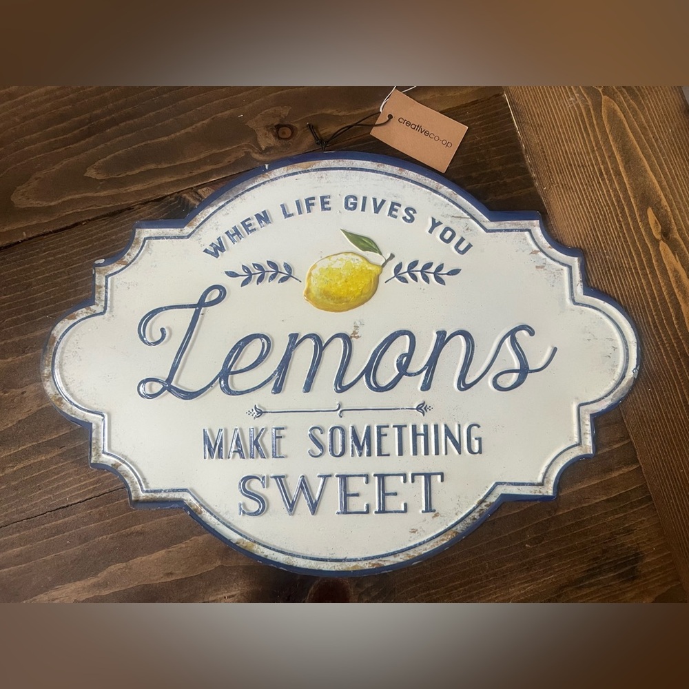 NWT When Life Gives You Lemons metal decor